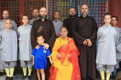 With Grand Master Shi Yong Qian of Shaolin | Με το Δασκάλο Σι Γιουνγκ Τσιαν του Σαολίν