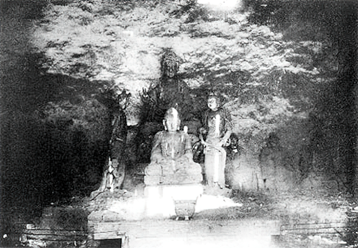 1920. Η Γκουανγίν στο Πύργο του Τυμπάνου