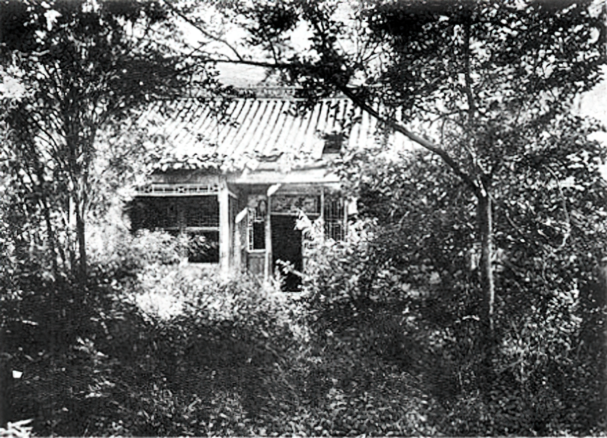 1920. H Κατοικία του Ηγούμενου, Δυτική όψη